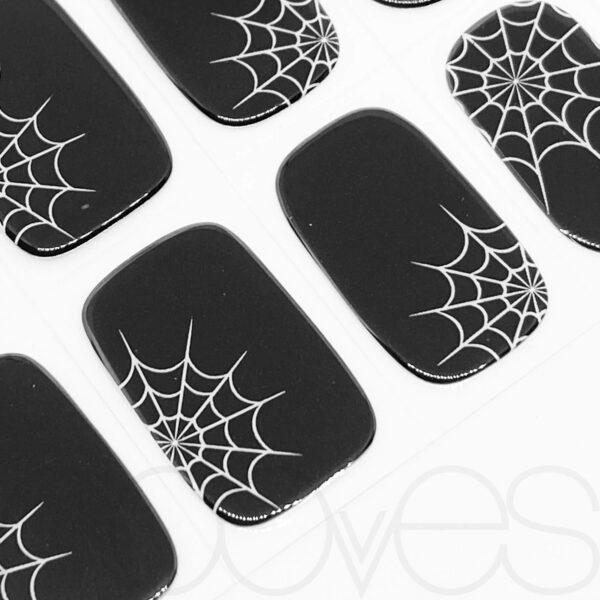 Marca: NOOVES. Imagen: Black-Spider-14.jpg. NOOVES NAILS Láminas de Uñas de Gel Precurado Premium - Black Spider | Halloween | Tiras De Uñas De Gel Semicurado| Pegatinas Uñas en Gel