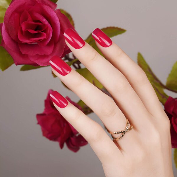 Marca: NOOVES. Imagen: Cherry_17.jpg. NOOVES NAILS Láminas de Uñas de Gel Precurado Premium - Cherry - Rojo | Tiras De Uñas De Gel Semicurado| Pegatinas Uñas Semipermanente en Gel| Gel Nail stickers| Uñas de gel Pegatinas