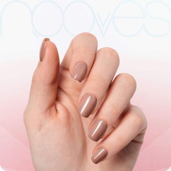 Marca: NOOVES. Imagen: Cinnamon-9.jpg. NOOVES NAILS Láminas de Uñas de Gel Precurado Premium - Cinnamon | Nude | Tiras De Uñas De Gel semicurado| Pegatinas Uñas Semipermanente en Gel| Gel Nail stickers| Uñas de gel Pegatinas