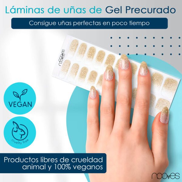 Marca: NOOVES. Imagen: GoldGlitterMesadetrabajo2.jpg. NOOVES NAILS Láminas de Uñas de Gel Precurado Premium - Gold Glitter - Dorado (Glitter - Dorado) | Tiras De Uñas De Gel semicurado| Pegatinas Uñas Semipermanente en Gel| Gel Nail stickers| Uñas de gel Pegatinas