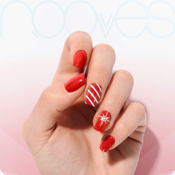 Marca: NOOVES. Imagen: Holiday-Harmony-2.jpg. NOOVES NAILS Láminas de Uñas de Gel Precurado Premium - Holiday Harmony | Navidad | Tiras De Uñas De Gel semicurado| Pegatinas Uñas Semipermanente en Gel| Gel Nail stickers| Uñas de gel Pegatinas