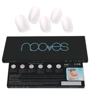 Marca: NOOVES. Imagen: Lamina_de_unas_de_gel_Premium_Nooves_Perle_1.png. NOOVES NAILS Láminas de Uñas de Gel Precurado Premium - Perlé - Blanco (Perlado - Blanco) | Tiras De Uñas De Gel semicurado| Pegatinas Uñas Semipermanente en Gel| Gel Nail stickers| Uñas de gel Pegatinas