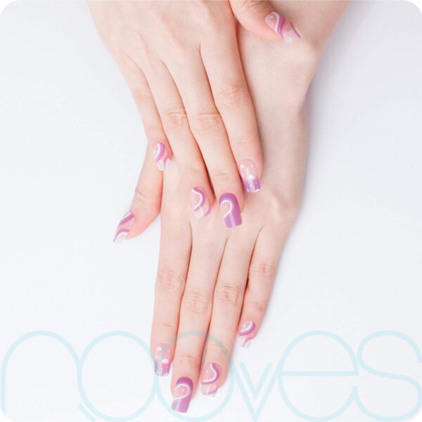 Marca: NOOVES. Imagen: LaminasdeGel-1IndigoRains_4c3c1e30-e4d1-4b29-bfa2-7c6890ac5063.jpg. Starter Kit Beauty Nail Art|2 Láminas de Uñas de Gel Precurado Premium|Lámpara de uñas UV/LED|Gel Top Coat Glossy|Tiras De Uñas De Gel semicurado|Pegatinas Uñas Semipermanente en Gel|Gel Nail stickers