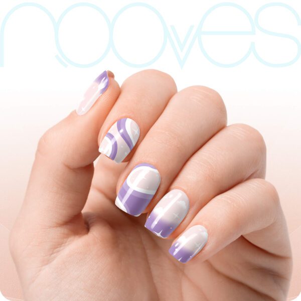 Marca: NOOVES. Imagen: LaminasdeGel-IndigoRains-NoovesNails_6b1b2ab7-a6f1-4b82-95dd-44ee96f47db3.jpg. Starter Kit Beauty Nail Art|2 Láminas de Uñas de Gel Precurado Premium|Lámpara de uñas UV/LED|Gel Top Coat Glossy|Tiras De Uñas De Gel semicurado|Pegatinas Uñas Semipermanente en Gel|Gel Nail stickers