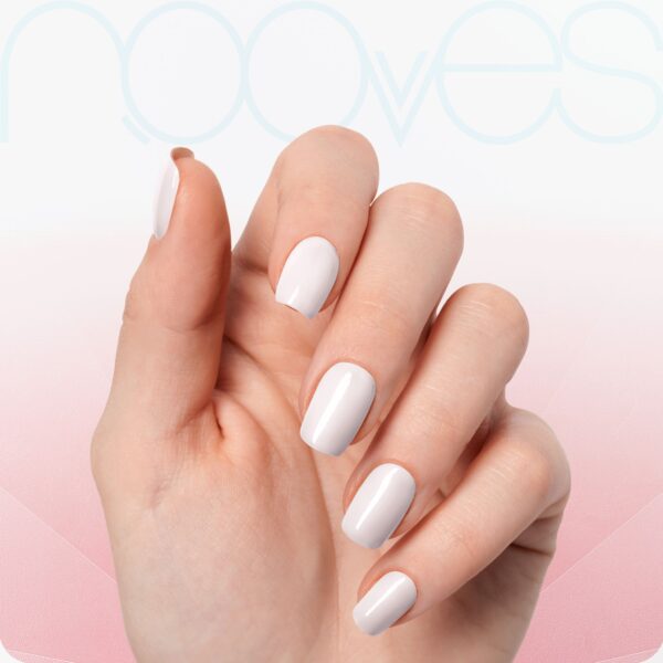 Marca: NOOVES. Imagen: Lovely-Pink-9.jpg. NOOVES NAILS Láminas de Uñas de Gel Precurado Premium - Lovely Pink | Blanco | Tiras De Uñas De Gel semicurado| Pegatinas Uñas Semipermanente en Gel| Gel Nail stickers| Uñas de gel Pegatinas