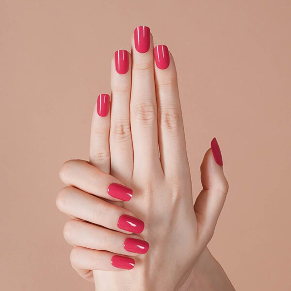 Marca: NOOVES. Imagen: NG200196_9Strawberry.jpg. NOOVES NAILS Láminas de Uñas de Gel Precurado Premium - Strawberry - Rojo | Tiras De Uñas De Gel semicurado| Pegatinas Uñas Semipermanente en Gel| Gel Nail stickers| Uñas de gel Pegatinas