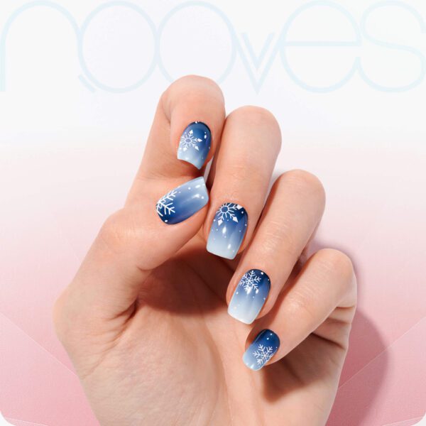 Marca: NOOVES. Imagen: Polar-Chill-2.jpg. NOOVES NAILS Láminas de Uñas de Gel Precurado Premium - Polar Chill | Azul | Tiras De Uñas De Gel semicurado| Pegatinas Uñas Semipermanente en Gel| Gel Nail stickers| Uñas de gel Pegatinas