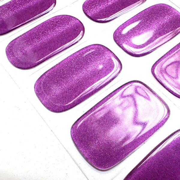 Marca: NOOVES. Imagen: Purple-Twist-15.jpg. NOOVES NAILS Láminas de Uñas de Gel Precurado Premium - Purple Twist | Violeta | Tiras De Uñas De Gel semicurado| Pegatinas Uñas Semipermanente en Gel| Gel Nail stickers| Uñas de gel Pegatinas