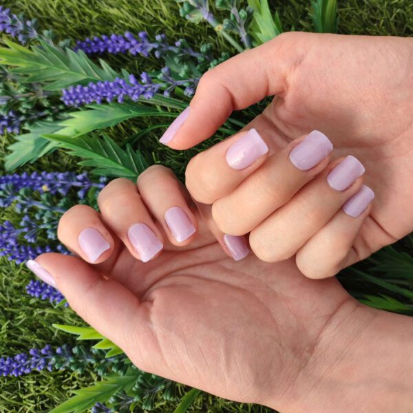 Marca: NOOVES. Imagen: Soft-Lilac-8_1.jpg. NOOVES NAILS Láminas de Uñas de Gel Precurado Premium - Soft Lilac - Lila | Tiras De Uñas De Gel Semicurado| Pegatinas Uñas Semipermanente en Gel| Gel Nail stickers| Uñas de gel Pegatinas