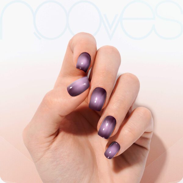 Marca: NOOVES. Imagen: Velvet-Halo-10.jpg. NOOVES NAILS Láminas de Uñas de Gel Precurado Premium - Velvet Halo - Violeta | Tiras De Uñas De Gel semicurado| Pegatinas Uñas Semipermanente en Gel| Gel Nail stickers| Uñas de gel Pegatinas